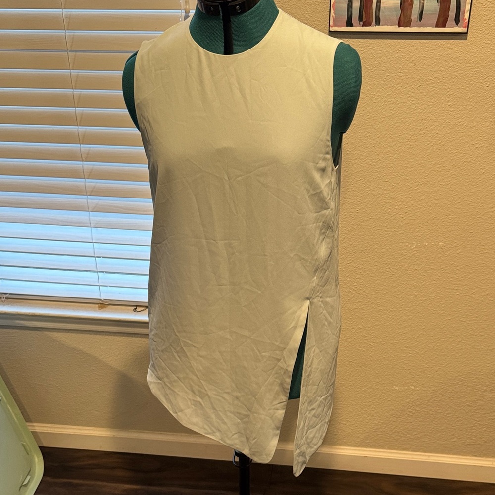 Sleeveless Cream Split-Hem Women’s Top
